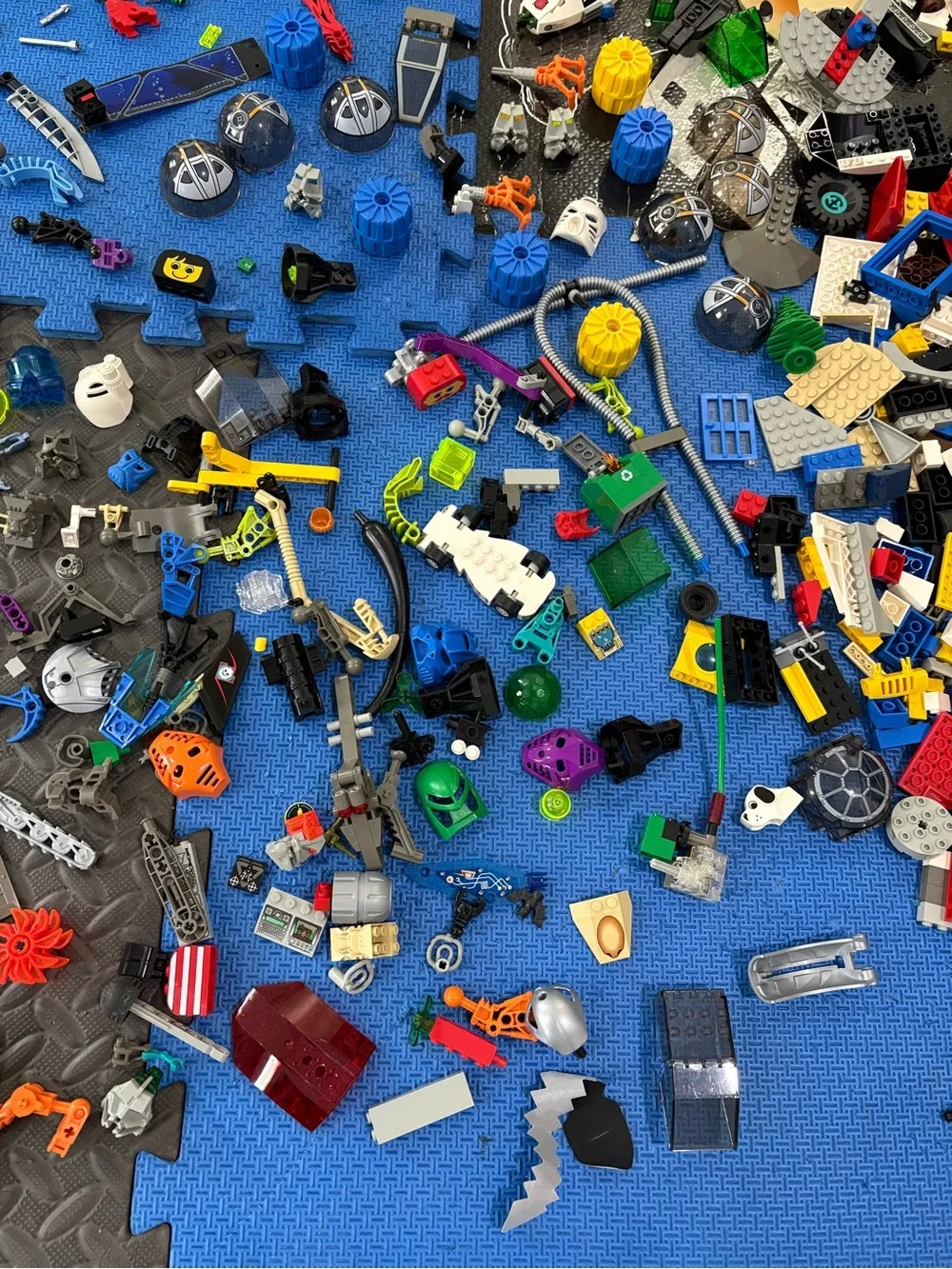 Lego please see